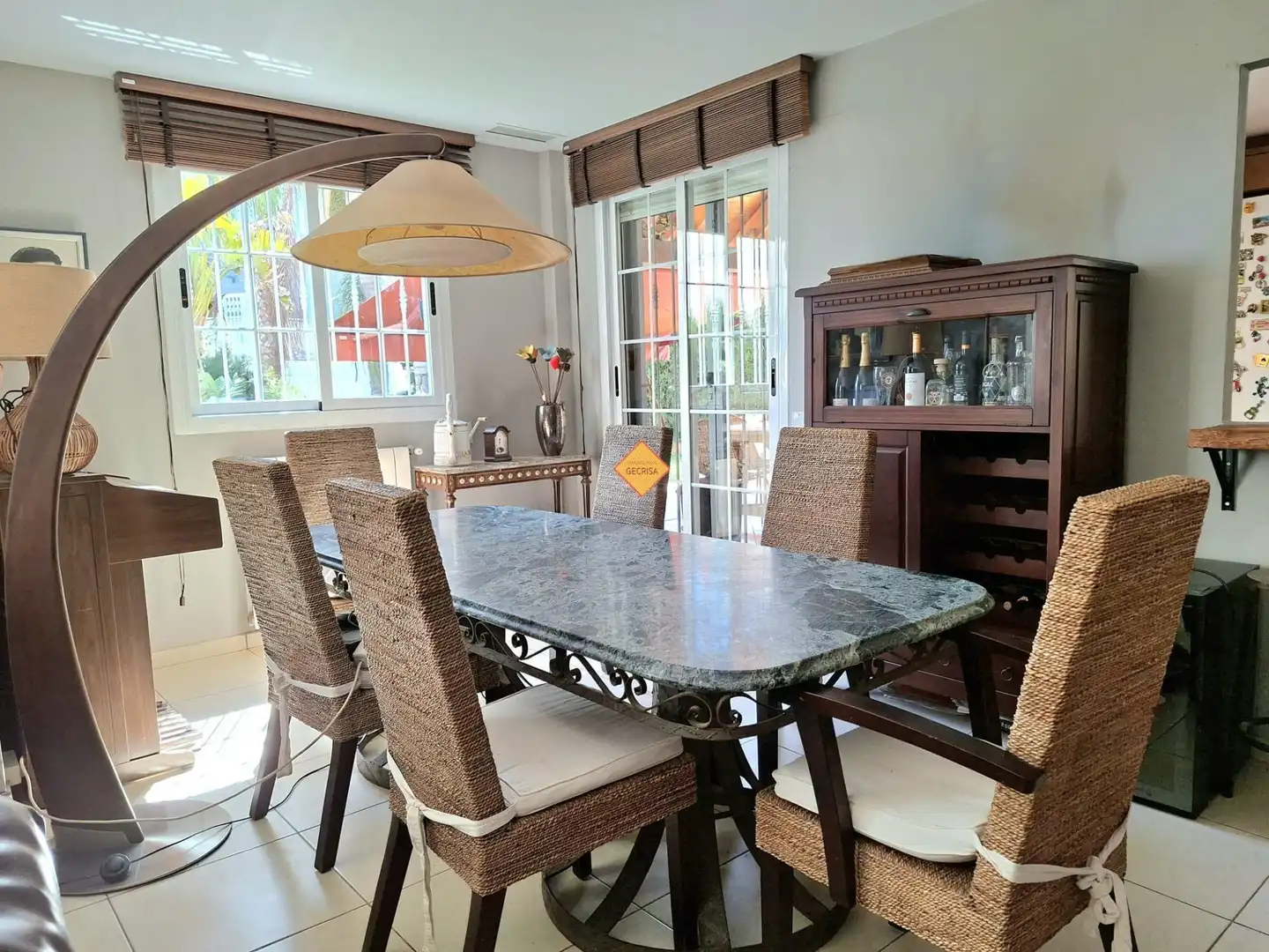 Comedor de Casa o chalet en venta en Paterna con Aire acondicionado, Calefacción y Jardín privado