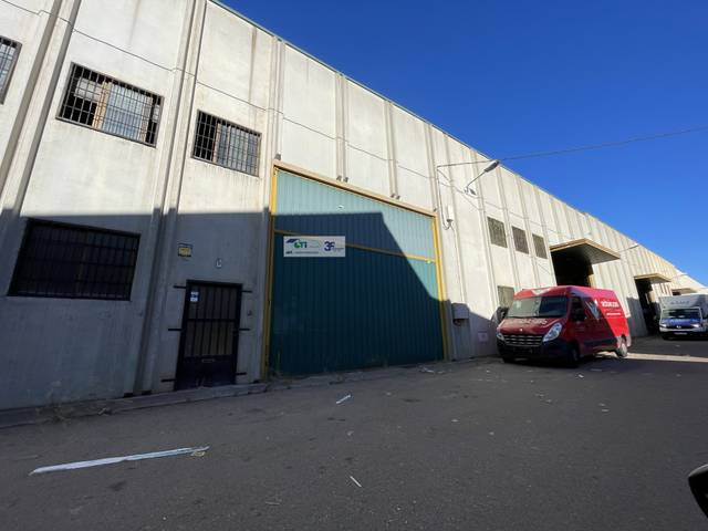 Nave industrial en Venta en TRAVESIA DE TOLON en La Puebla de Alfindén