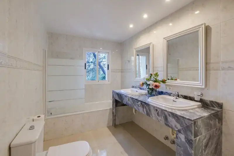 Bany de Casa o xalet en venda en Pollença amb Aire condicionat, Jardí privat i Terrassa