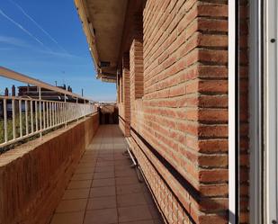 Außenansicht von Dachboden miete in Viladecans mit Terrasse und Balkon