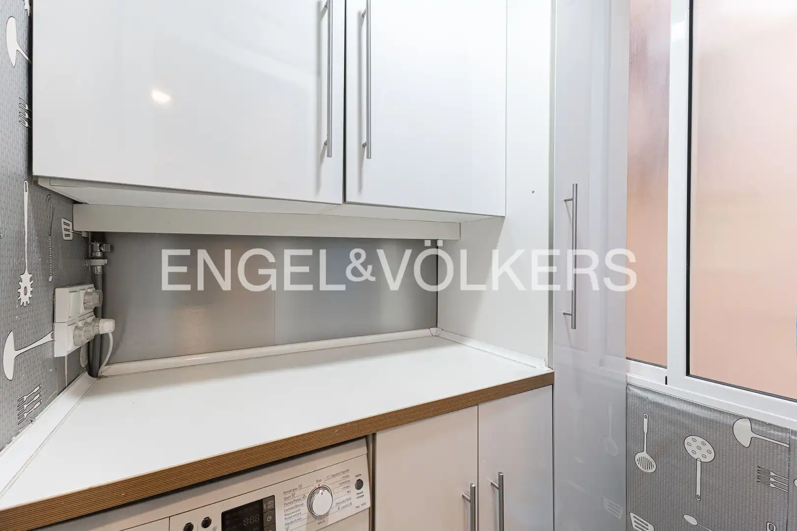 Kitchen of Flat for sale in Barcelona  with Air Conditioner, Heating and Parquet flooring