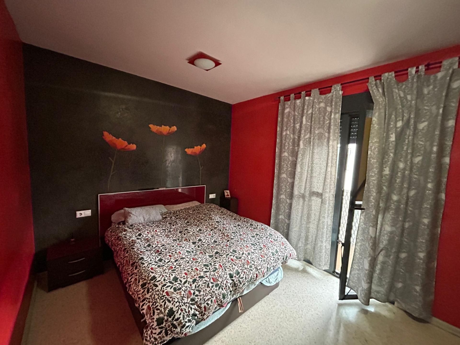 Dormitori de Pis en venda en  Sevilla Capital amb Aire condicionat, Terrassa i Traster