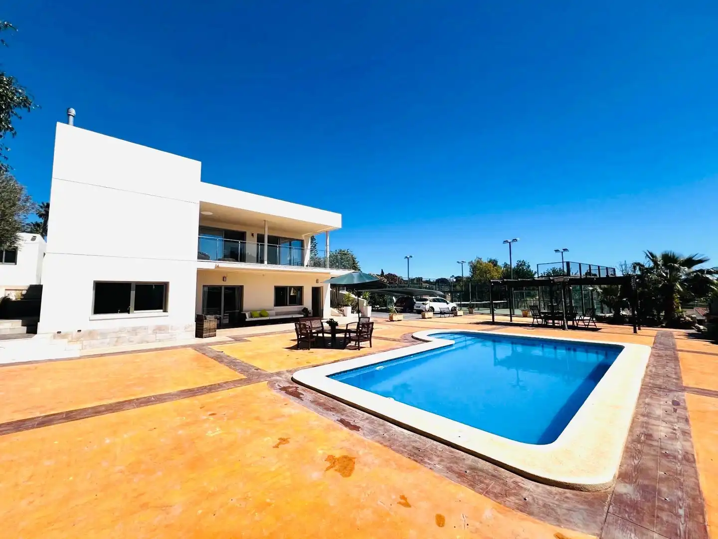 Piscina de Casa o xalet en venda en Elche / Elx amb Aire condicionat, Calefacció i Jardí privat