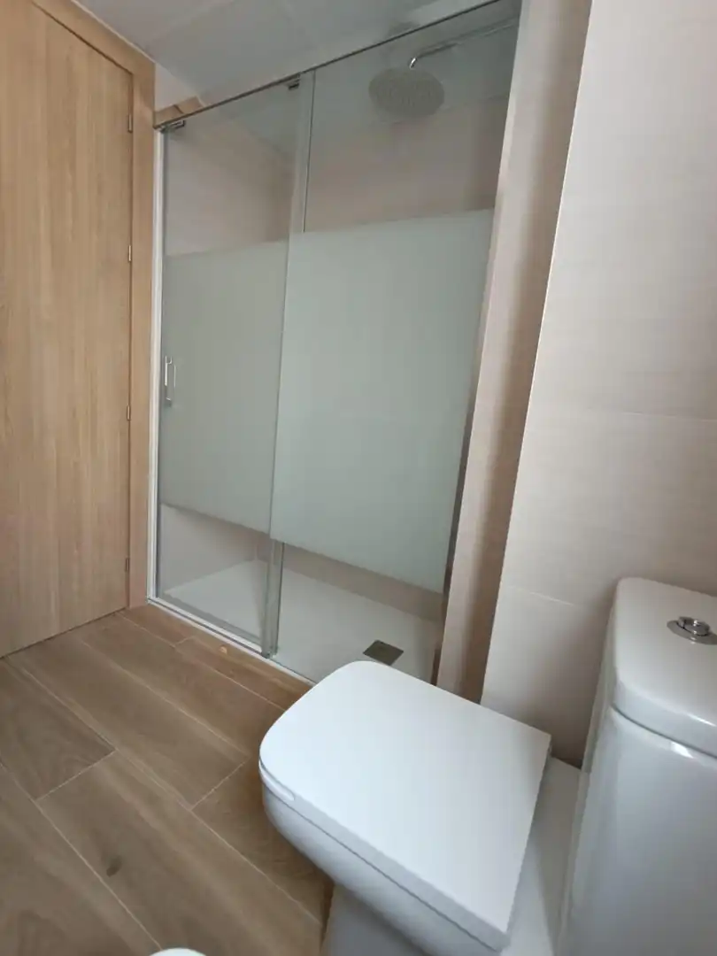 Bathroom of Flat for rent in Murcia  with Air Conditioner, Heating and Terrace