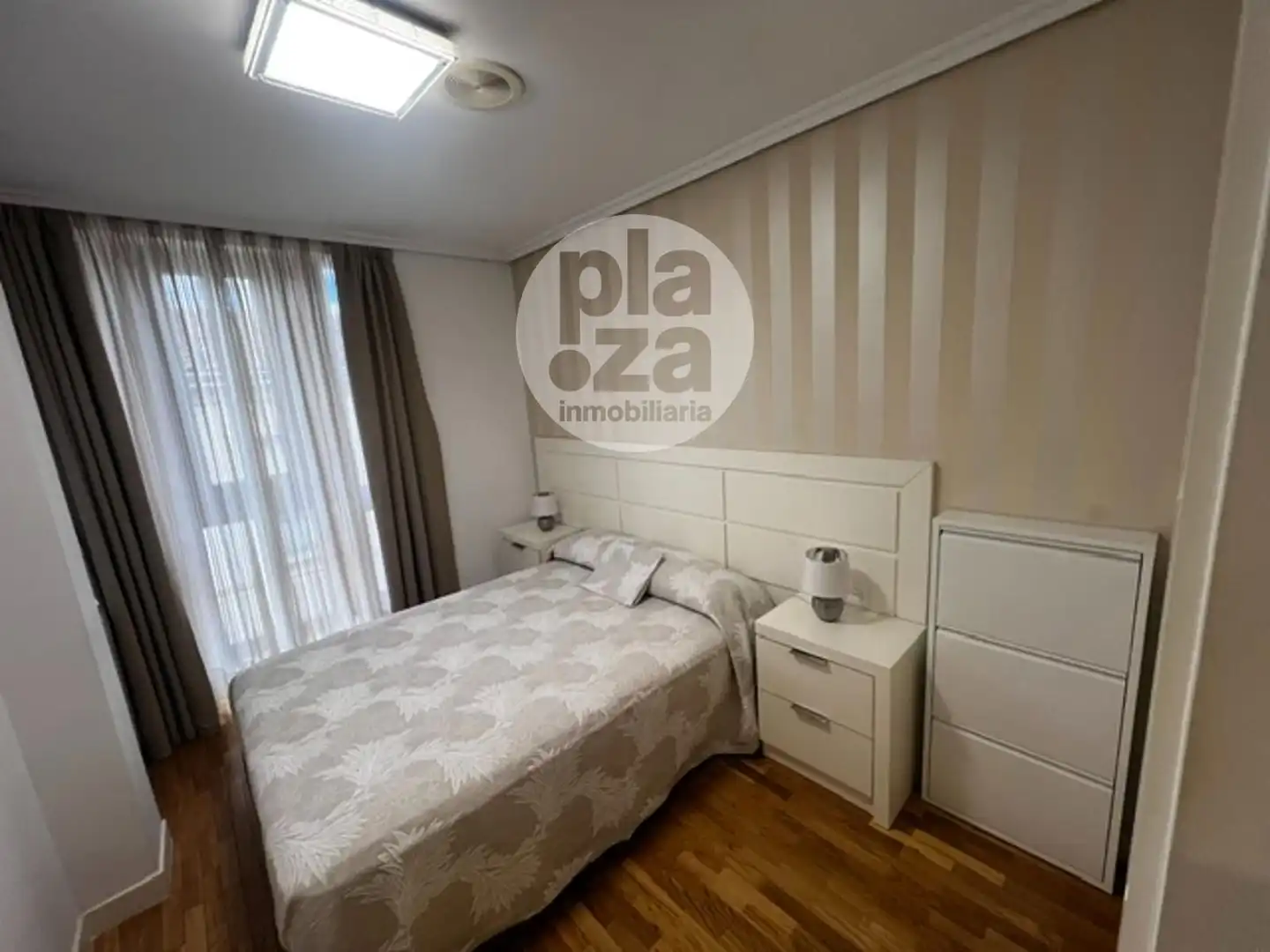 Habitación de Piso de alquiler en Burgos con Calefacción, Terraza y Amueblado