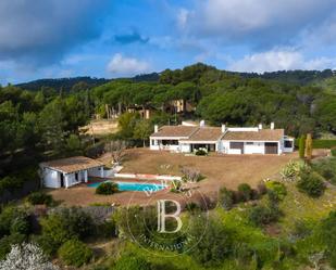 Vista exterior de Casa o xalet en venda en Sant Andreu de Llavaneres amb Calefacció, Jardí privat i Terrassa