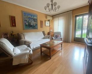 Living room of House or chalet for sale in Salamanca Capital  with Terrace and Balcony