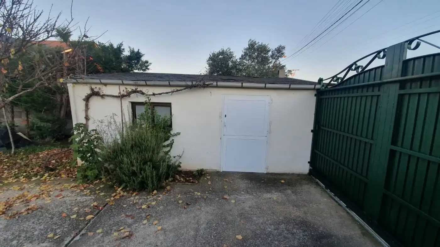 Aparcament de Casa o xalet de lloguer en Castropodame amb Terrassa, Traster i Alarma