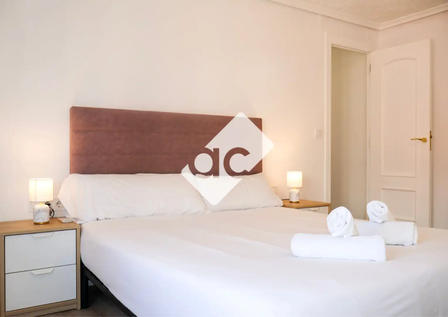 Habitación de Apartamento de alquiler en Valencia con Aire acondicionado, Calefacción y Parquet