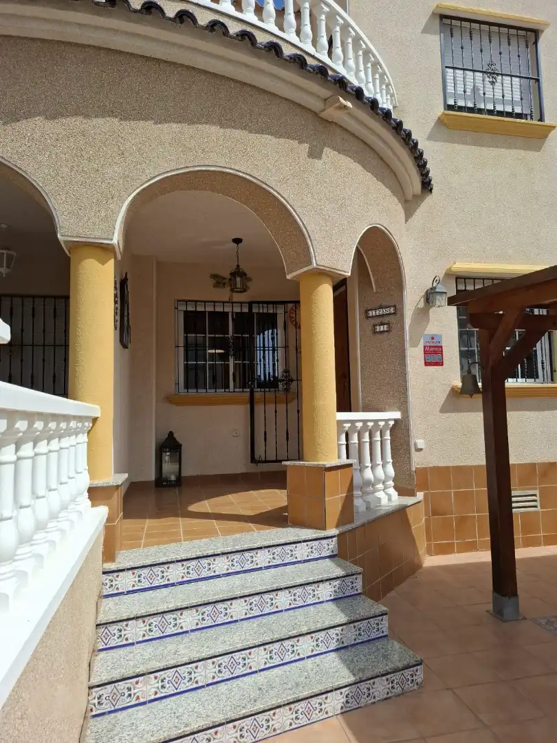 Villa mit Pool zum Verkauf in El Raso, imagen 3