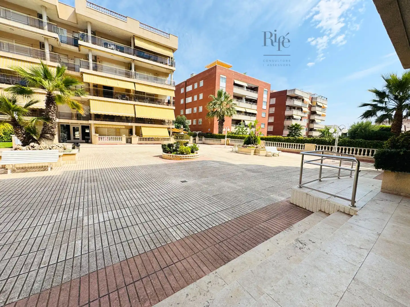 Piso con terraza en venta en Avinguda de la Cossetània, imagen 36