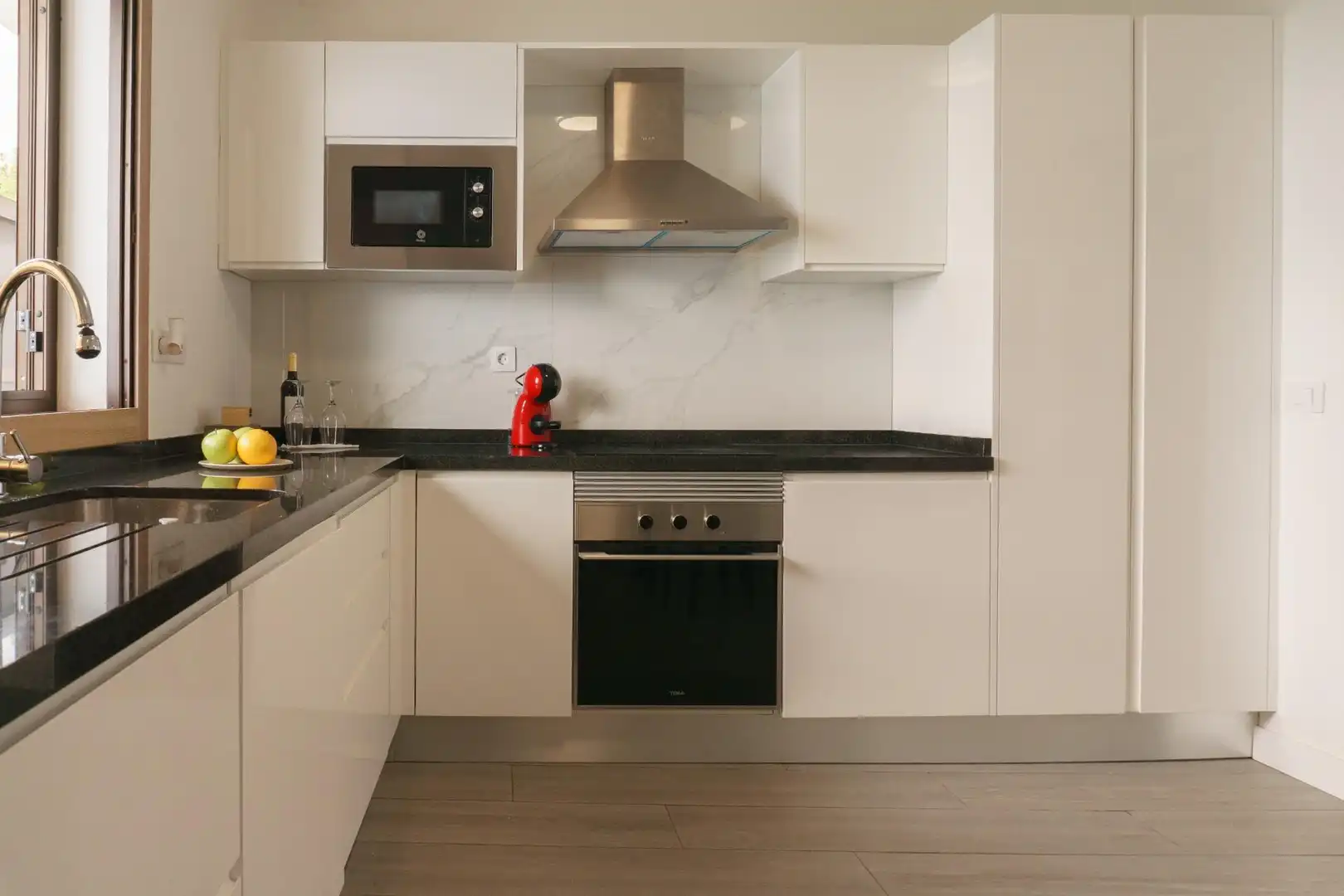 Kitchen of Houses for sale in Icod de los Vinos  with Air Conditioner, Heating and Private garden