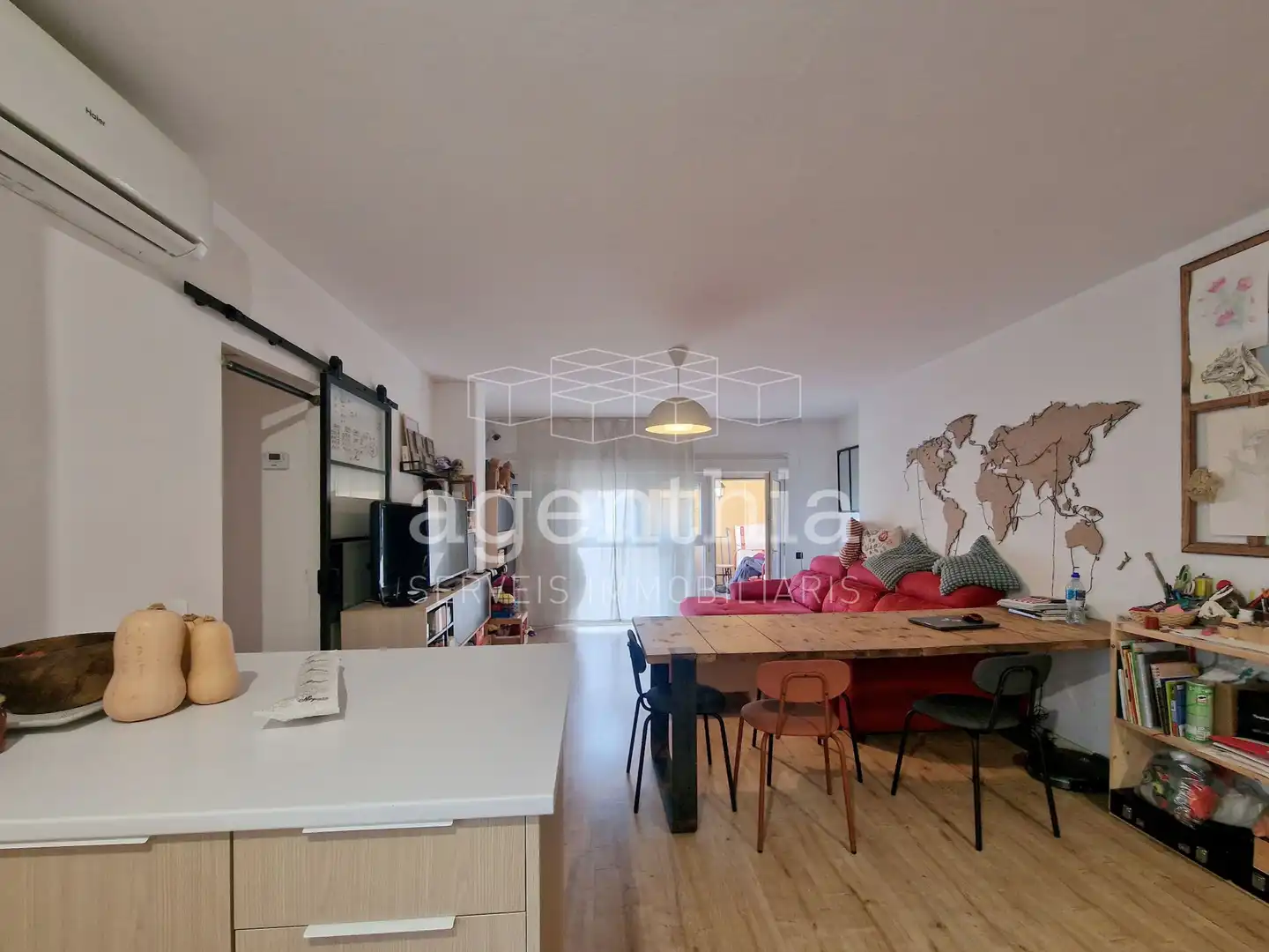 Study for sale in Girona, Girona