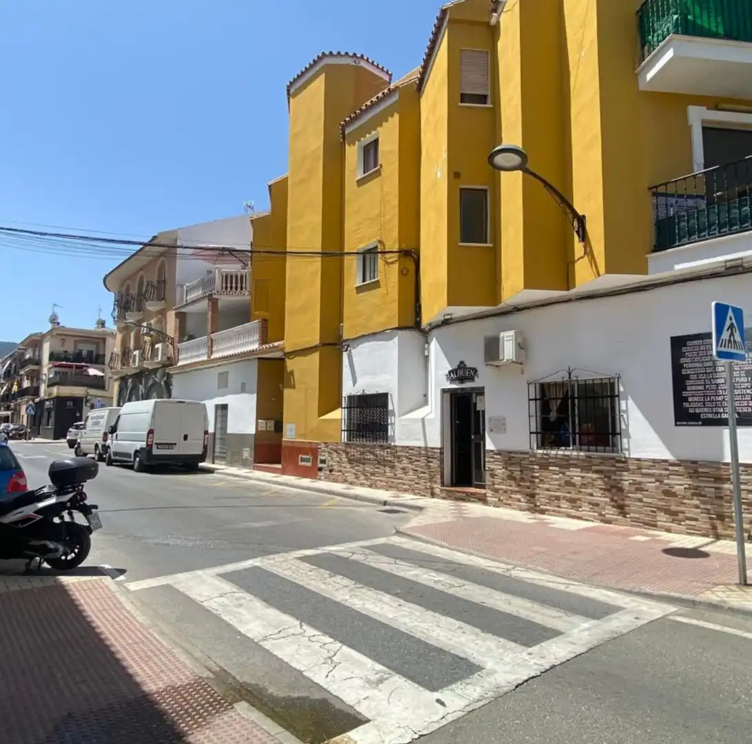 Außenansicht von Gebäude zum Verkauf in Alhaurín de la Torre