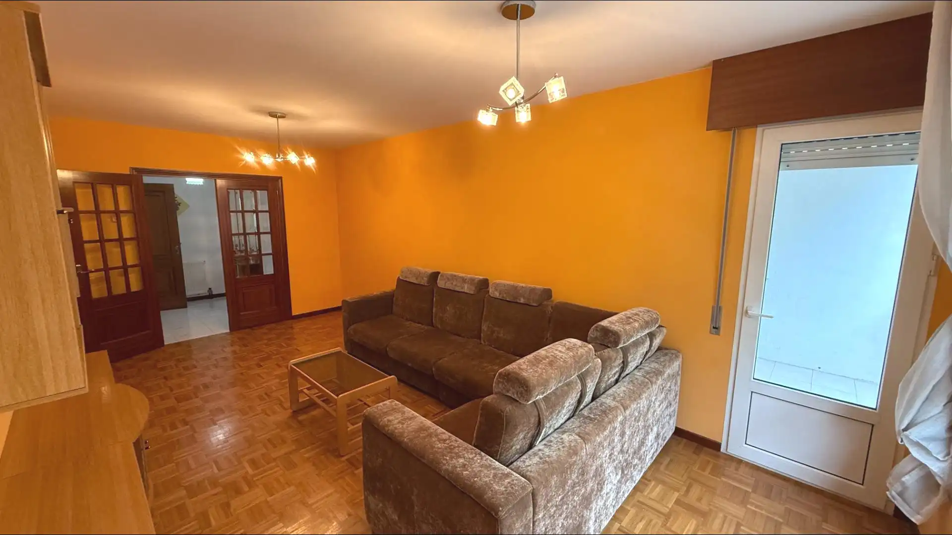 Sala de estar de Piso en venta en Vilagarcía de Arousa con Calefacción y Balcón