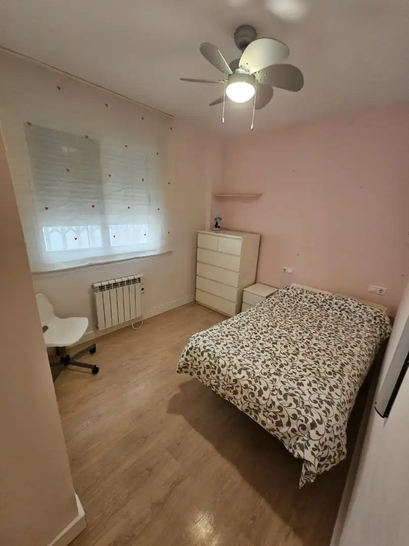 Habitación de Piso en venta en Pilar de la Horadada con Aire acondicionado, Trastero y Amueblado