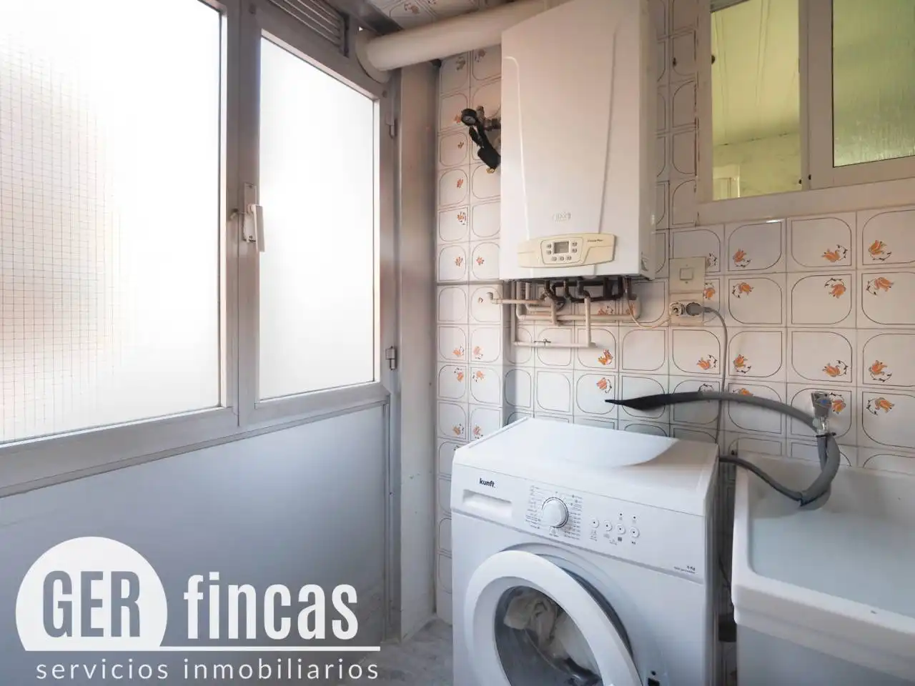 Kitchen of Flat for sale in Sud