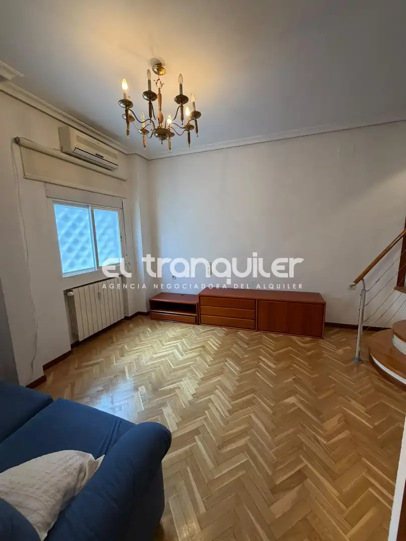 Bedroom of Flat for rent in Madrid  with Air Conditioner, Parquet flooring and Terrace