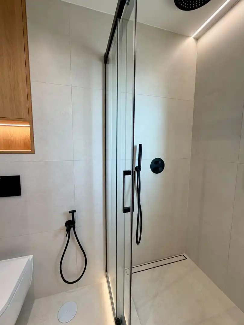 Baño de Ático en venta en Málaga con Aire acondicionado, Calefacción y Jardín privado