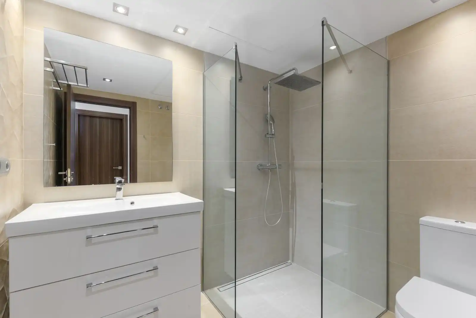 Piso con piscina en venta en Calle Castilla s/n, imagen 9