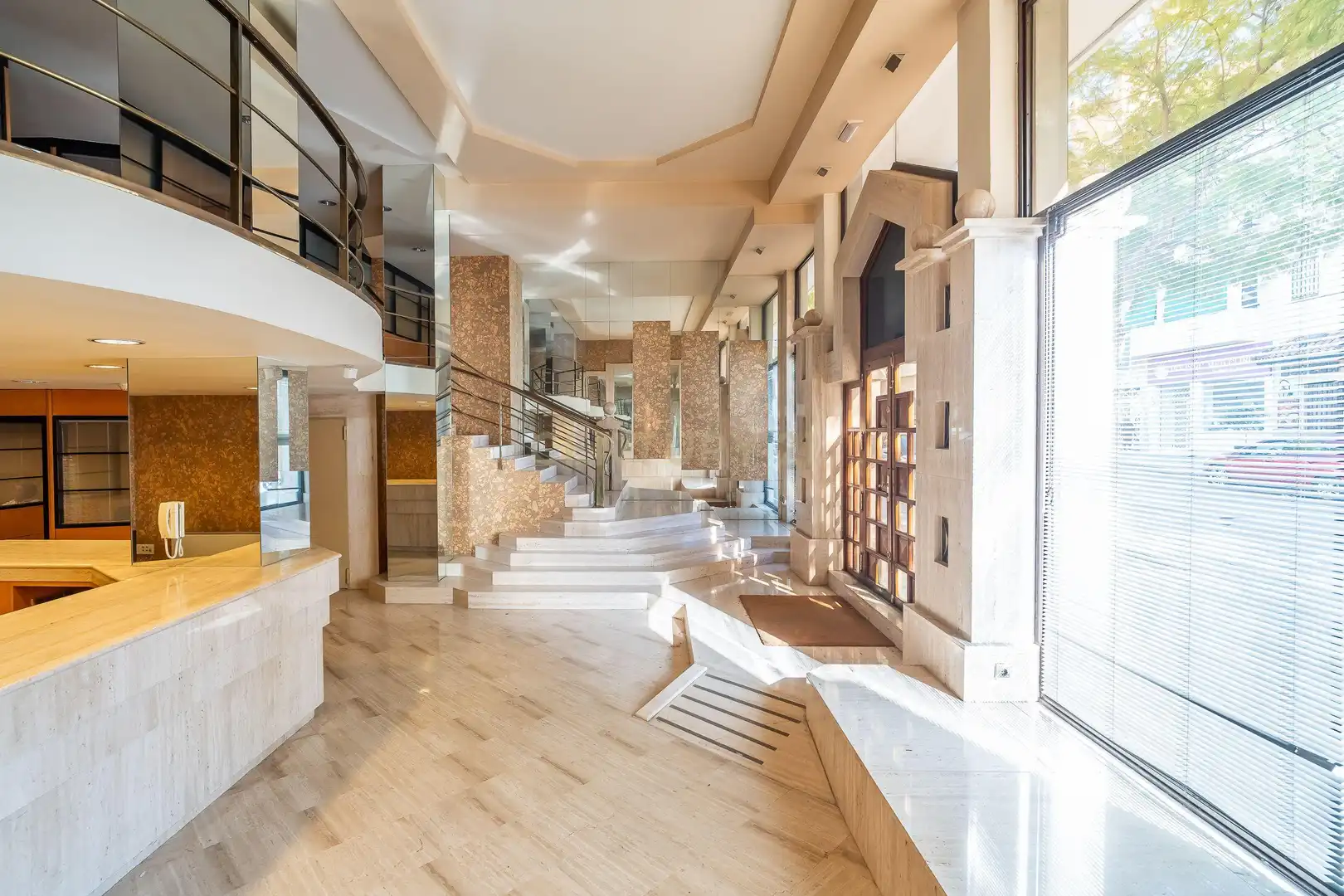 Local en venta en Marbella con Aire acondicionado