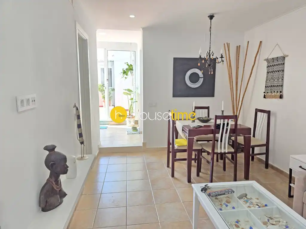 Dining room of Houses for sale in Santa Coloma de Gramenet
