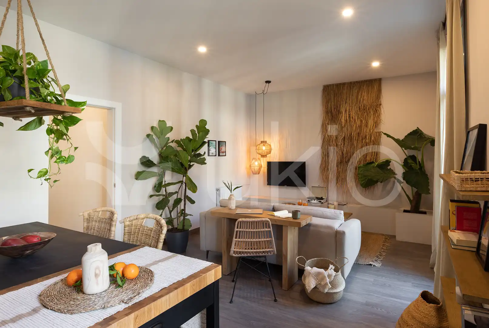 Apartamento con terraza en alquiler en Carrer de València