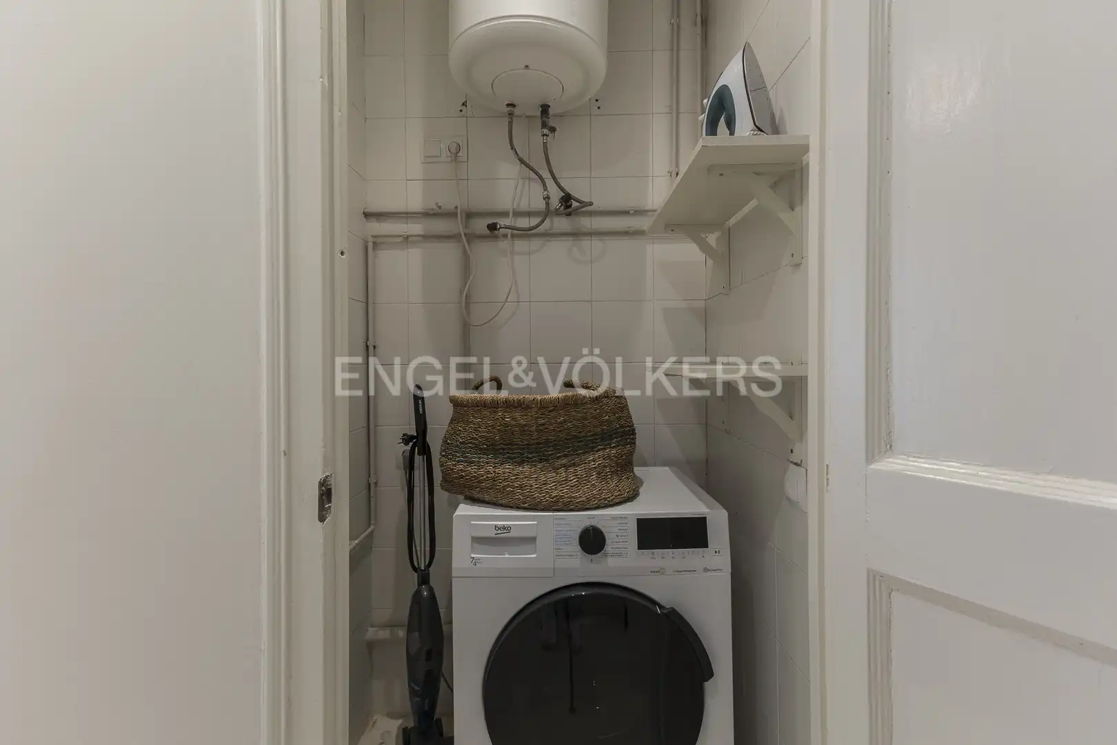 Flat for rent in Barcelona  with Air Conditioner, Heating and Balcony
