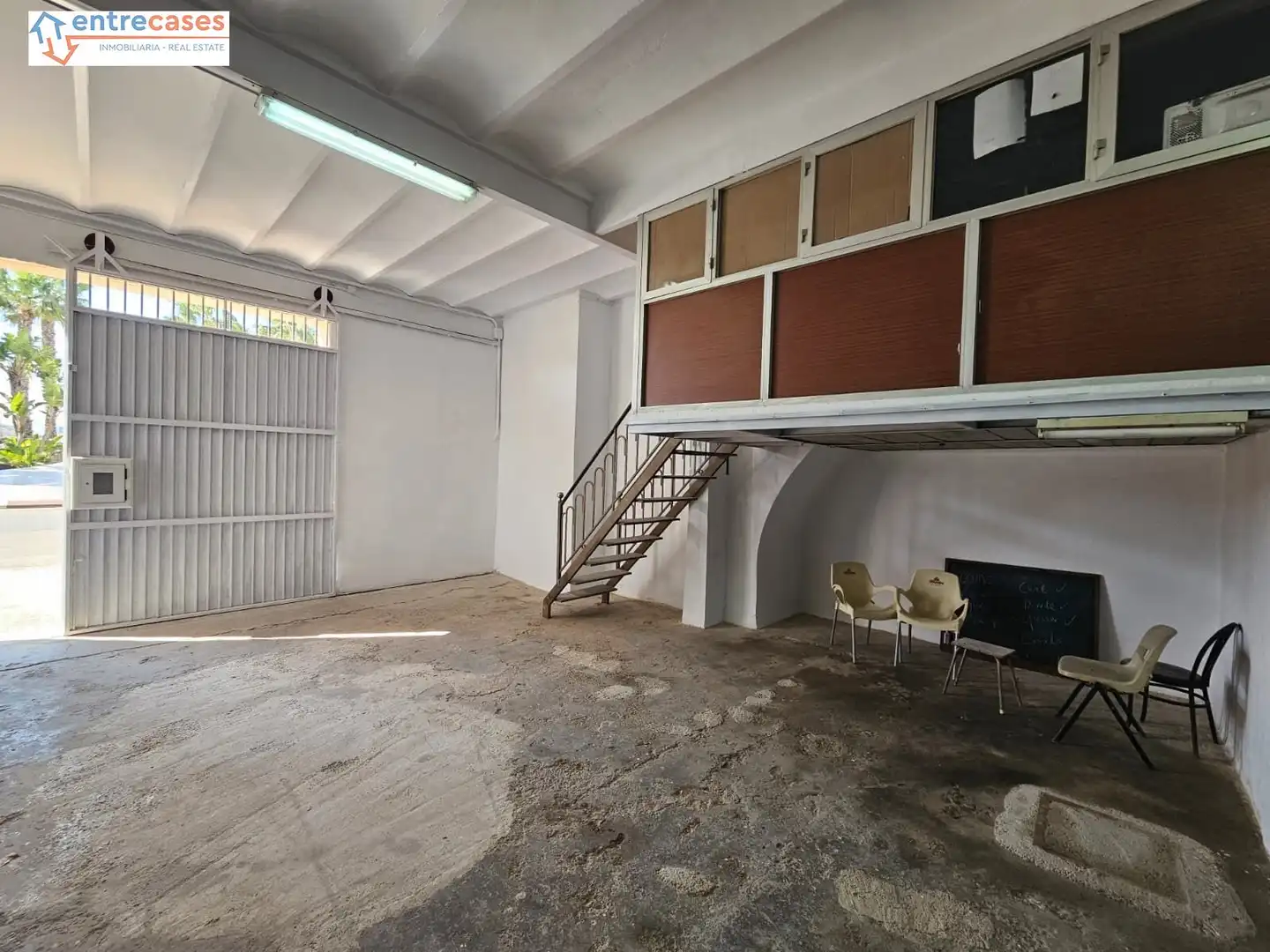 Local comercial de lloguer a Puerto de Sagunto