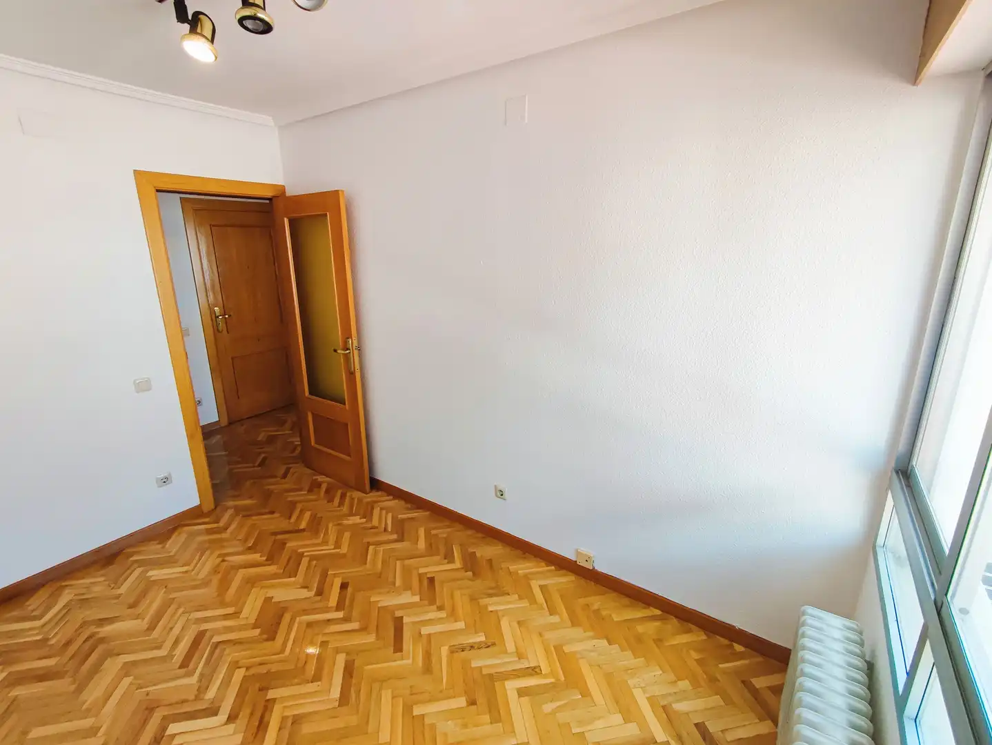 Habitación de Oficina de alquiler en Palencia con Aire acondicionado y Calefacción