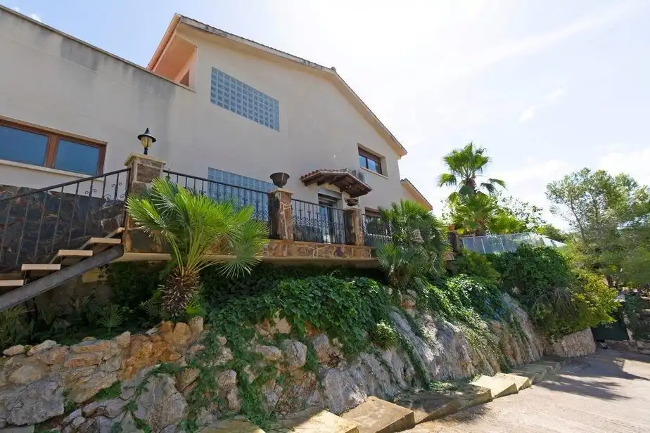 Vista exterior de Casa o xalet en venda en Olivella amb Aire condicionat, Calefacció i Jardí privat