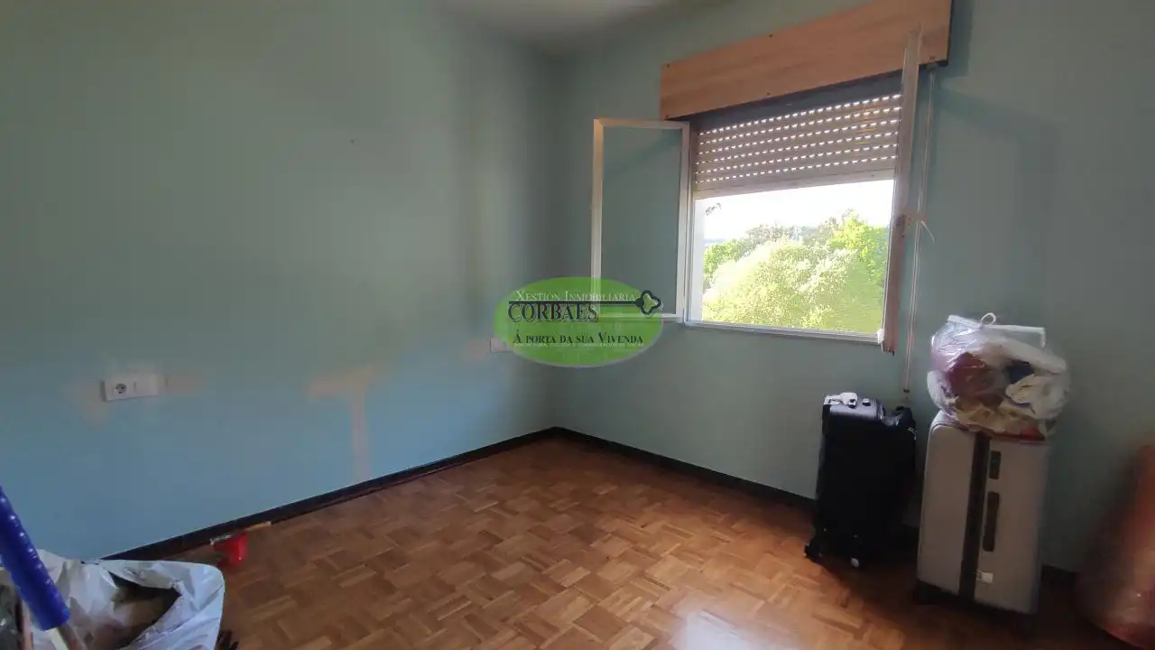 Dormitori de Casa o xalet en venda en Cortegada amb Calefacció, Jardí privat i Parquet