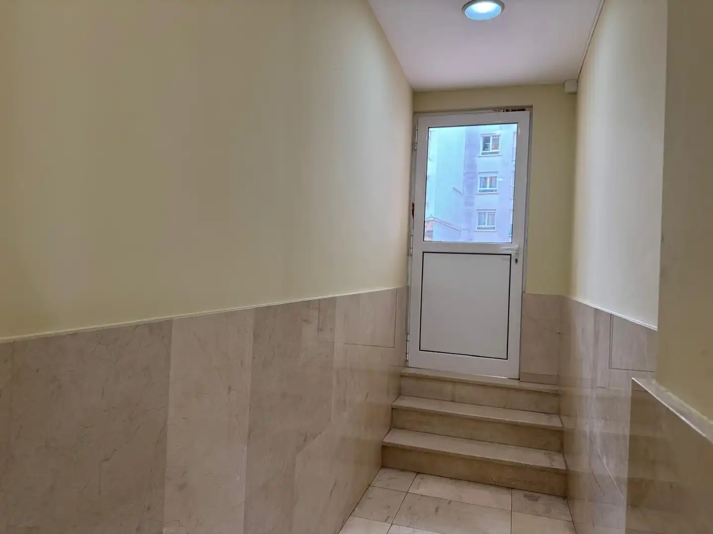 Piso en venta en Torrelavega  con Parquet, Trastero y Amueblado