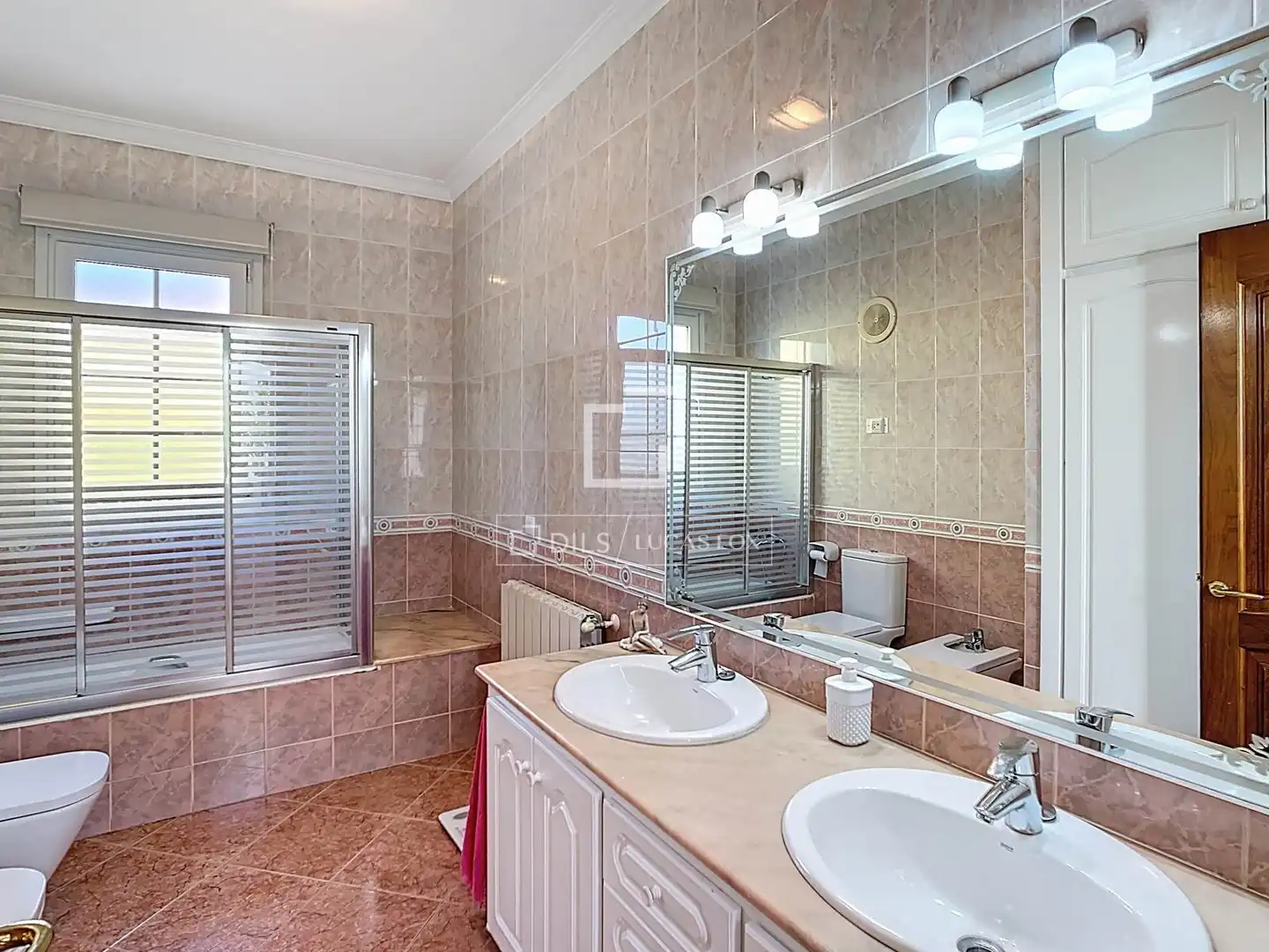 Chalet con piscina en venta en Cala en Blanes, imagen 40