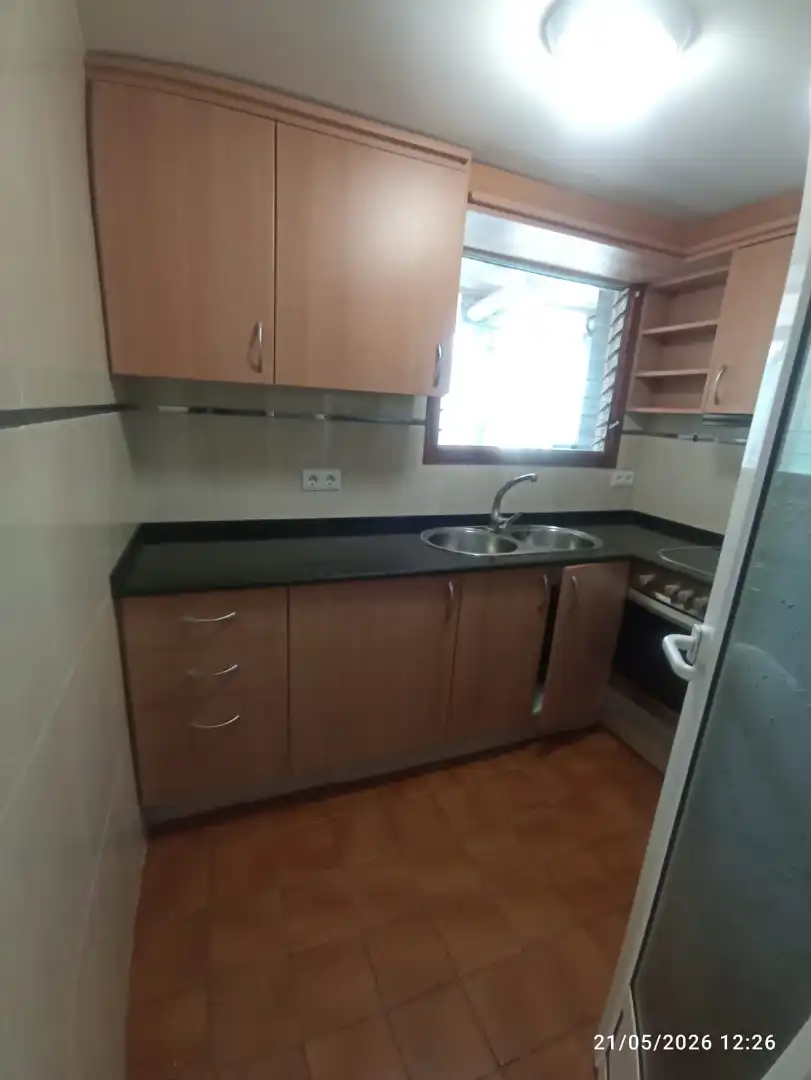 Küche von Wohnung zum Verkauf in Berga mit Heizung, Waschmaschine und Balkon