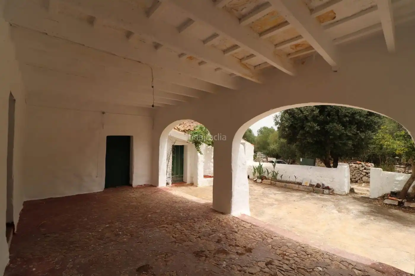 Casa rústica con jardín en venta en Carrer de les Escoles 13, imagen 2