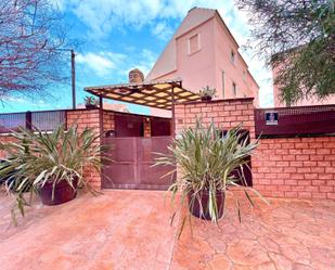 Jardí de Casa adosada en venda en Santa Pola amb Aire condicionat, Terrassa i Balcó