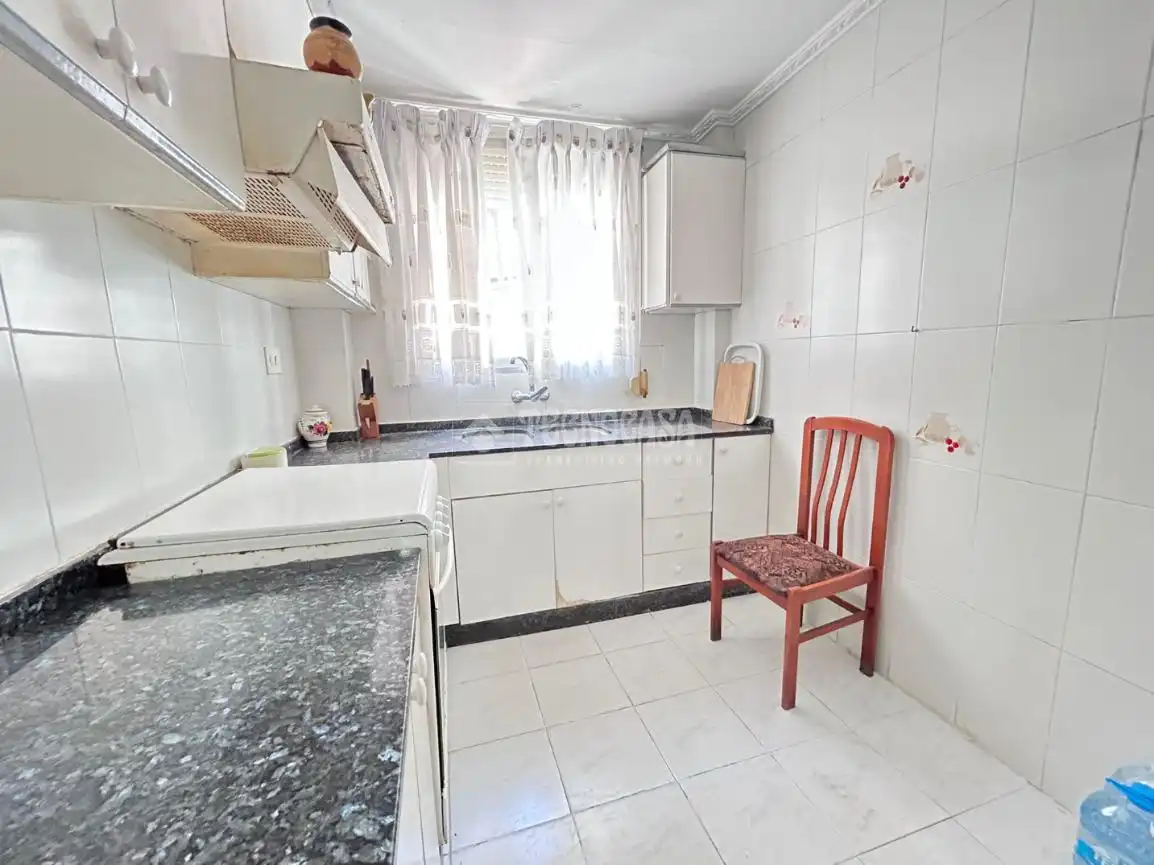 Küche von Wohnung zum Verkauf in Torrent mit Heizung, Privatgarten und Terrasse