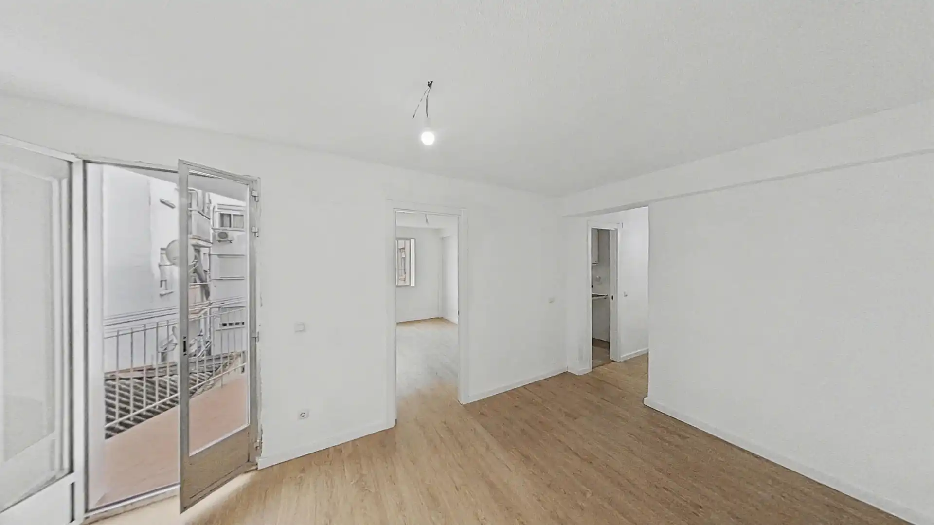 Flat for rent in Madrid  with Oven and Pets allowed