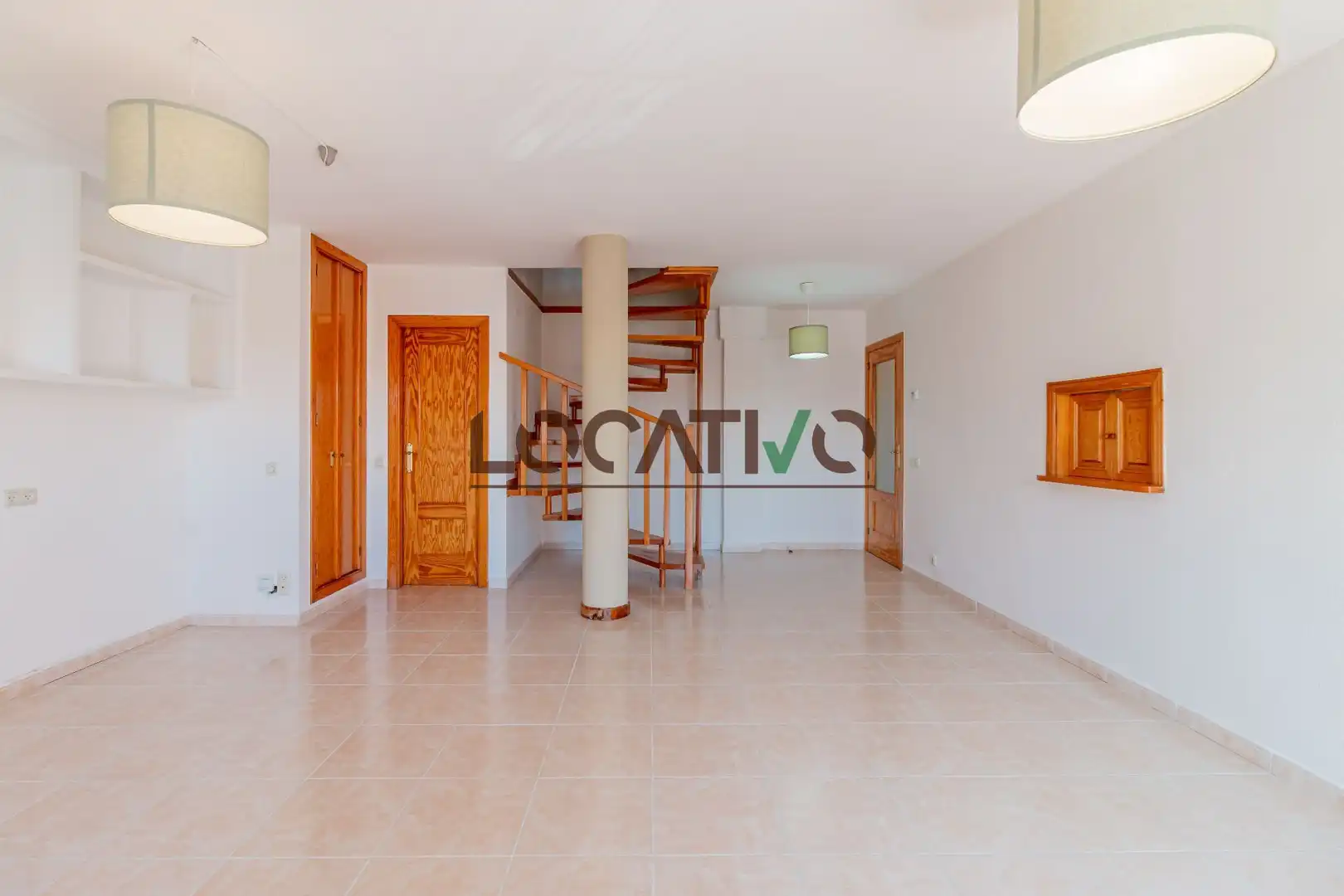 Sala de estar de Dúplex en venta en Villanueva del Pardillo con Aire acondicionado, Calefacción y Trastero
