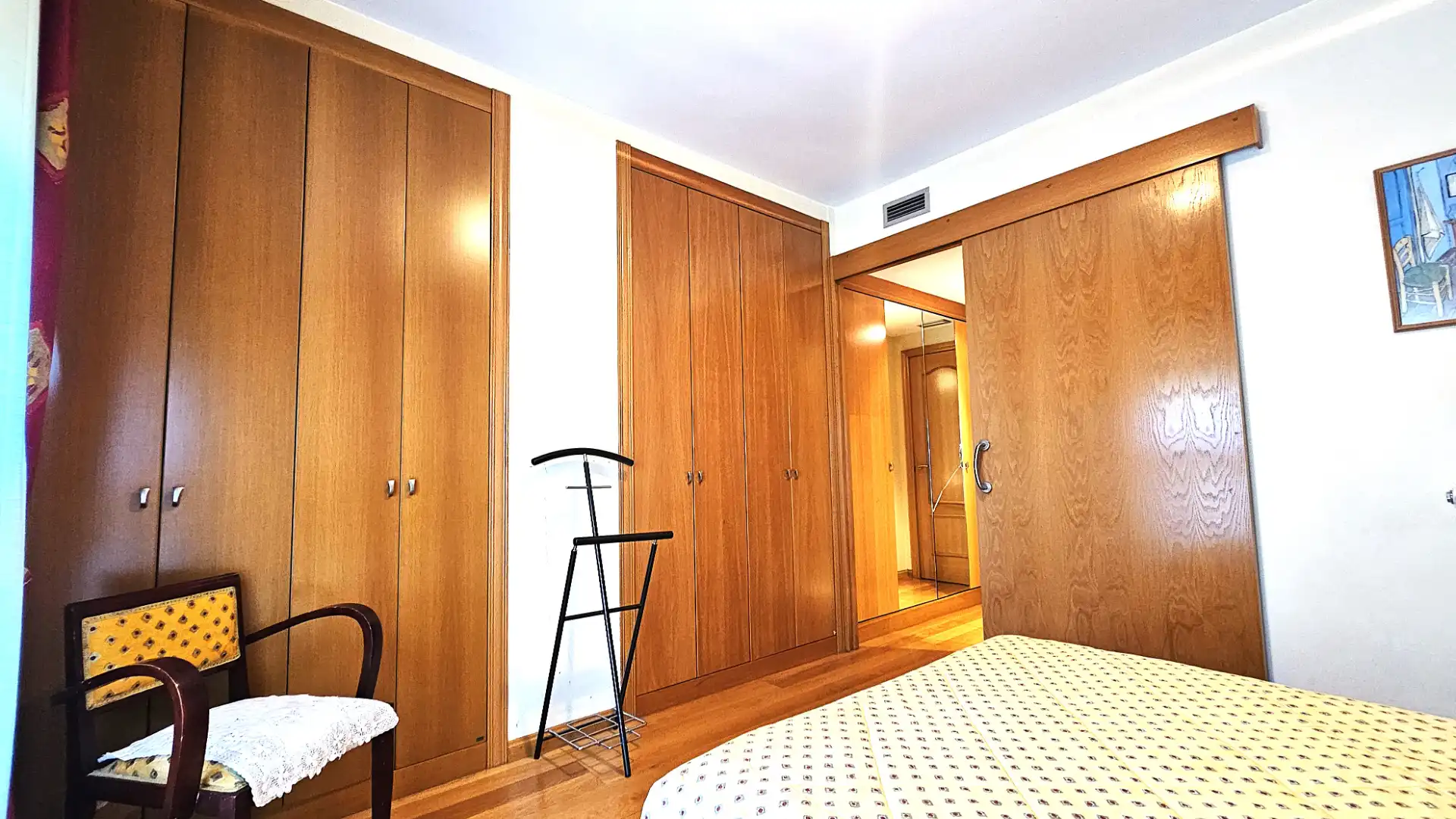 Habitación de Casa adosada en venta en Zaragoza con Aire acondicionado, Calefacción y Jardín privado