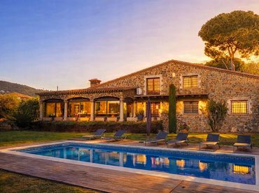 Chalet con piscina en venta en Navarra