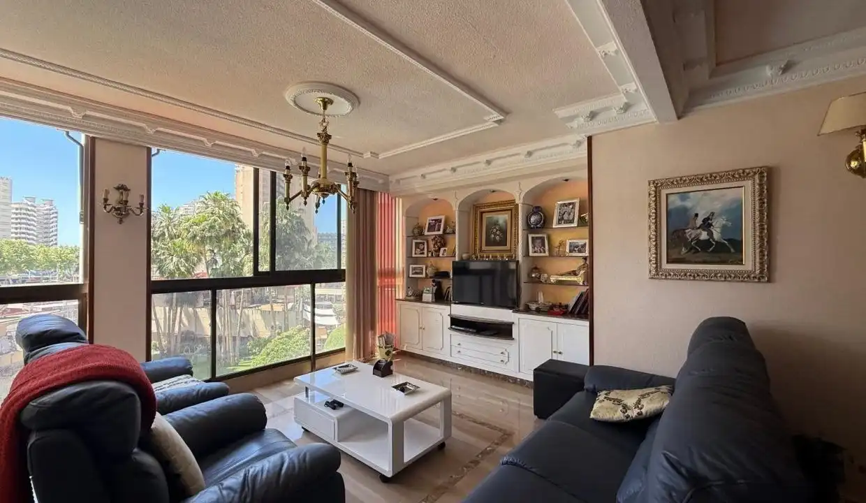 Apartamento con ascensor en venta en Playa de Levante