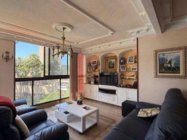 Appartement compact avec ascenseur à vendre à Playa de Levante