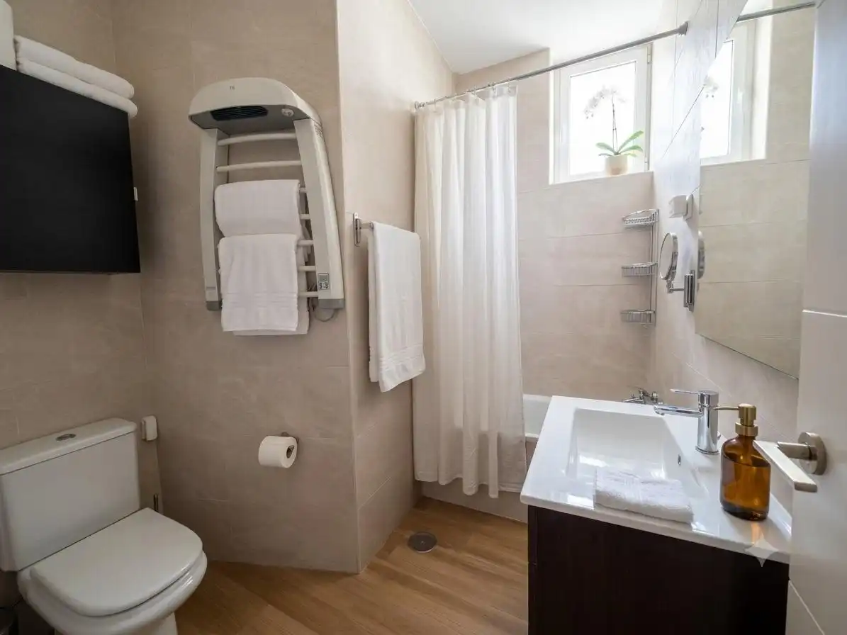 Baño de Piso en venta en Cádiz con Amueblado y Balcón
