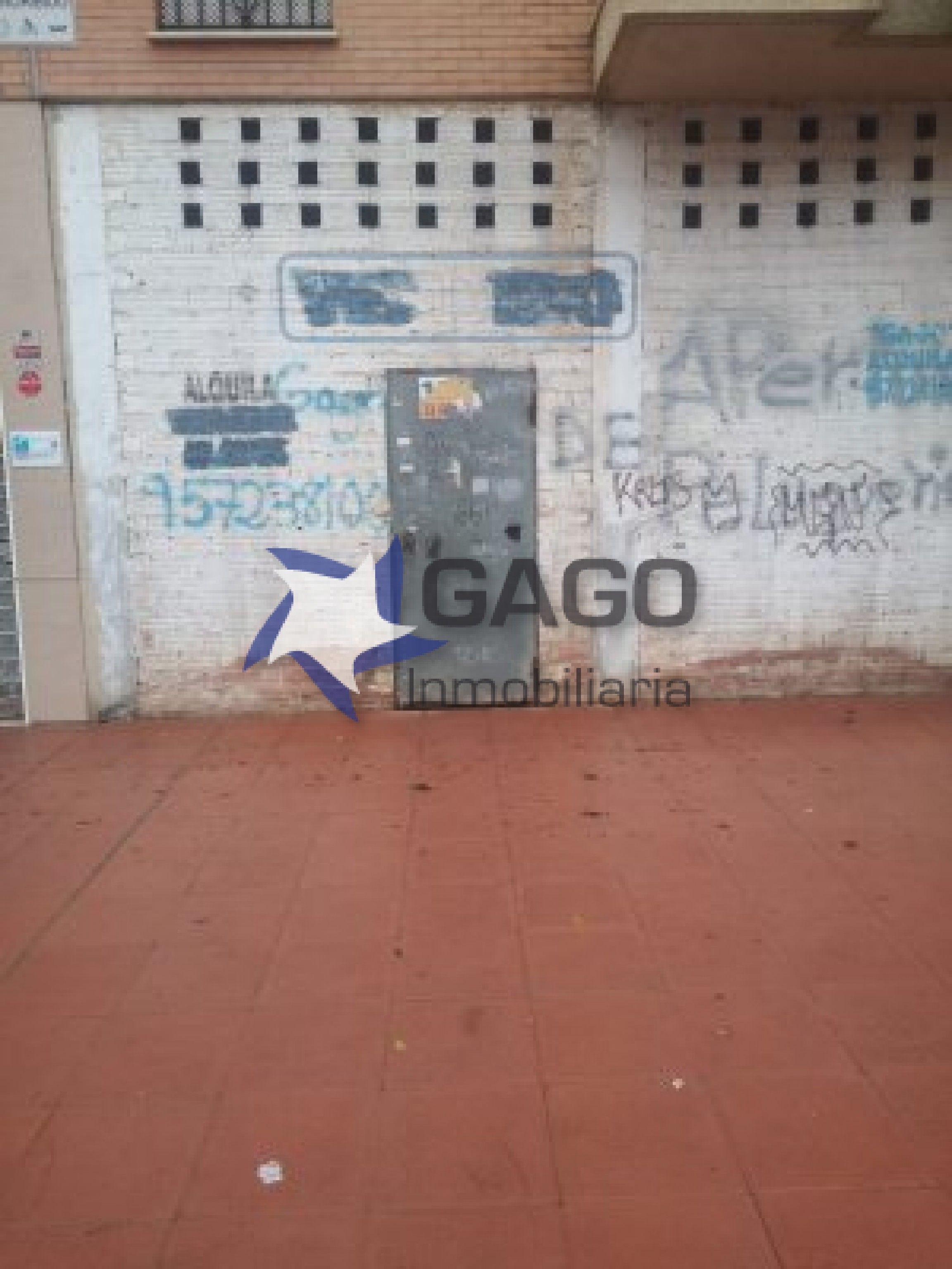 Vista exterior de Local de alquiler en  Córdoba Capital
