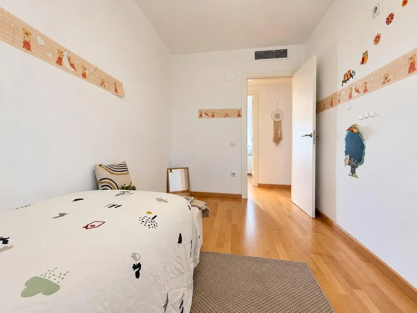 Habitación de Piso en venta en Terrassa con Aire acondicionado, Calefacción y Terraza