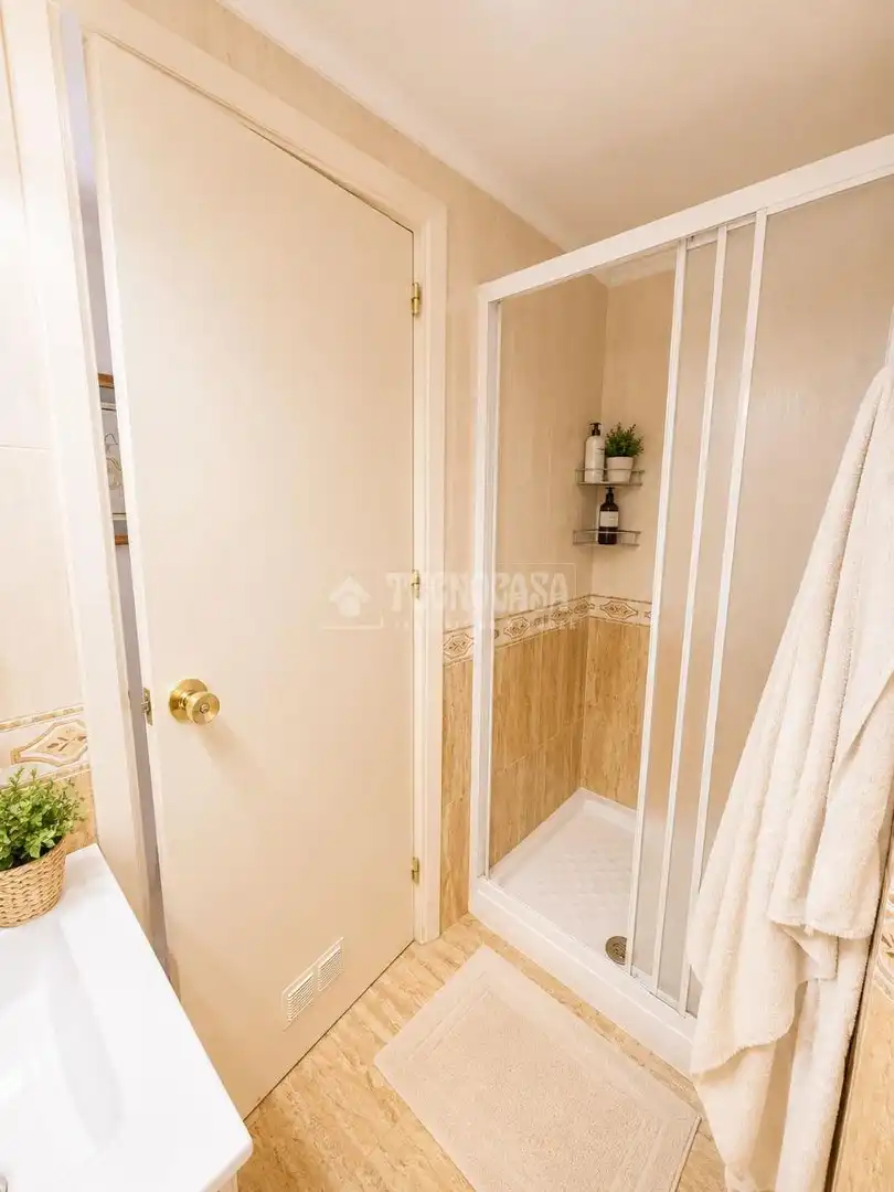 Baño de Piso en venta en Marbella con Balcón