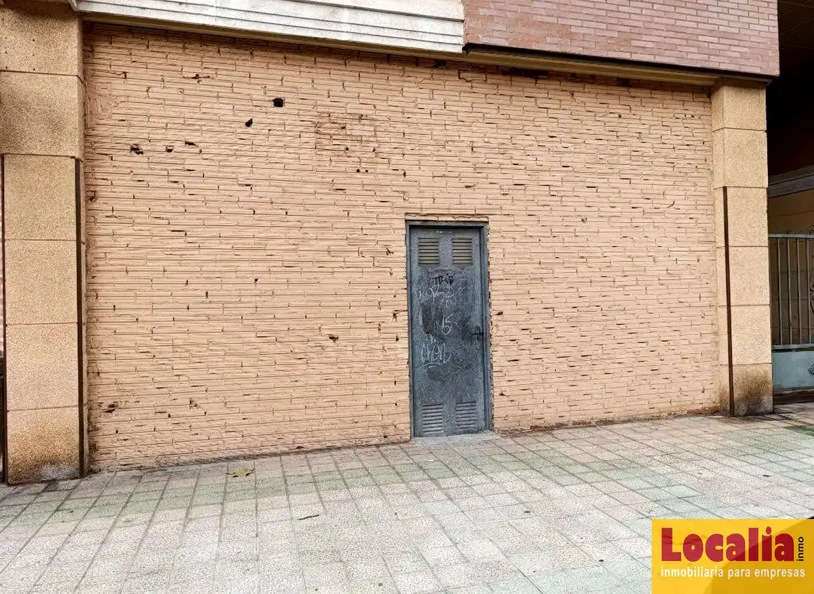 Vista exterior de Local en venda en Palencia