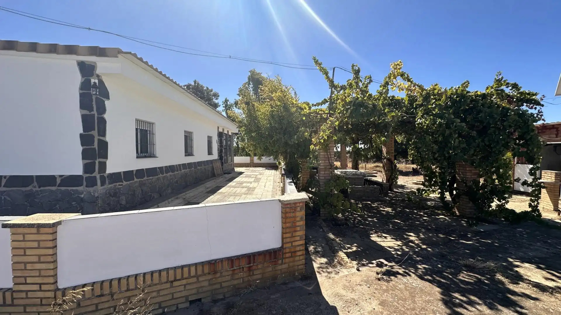 Country homes for sale in Gibraleón
